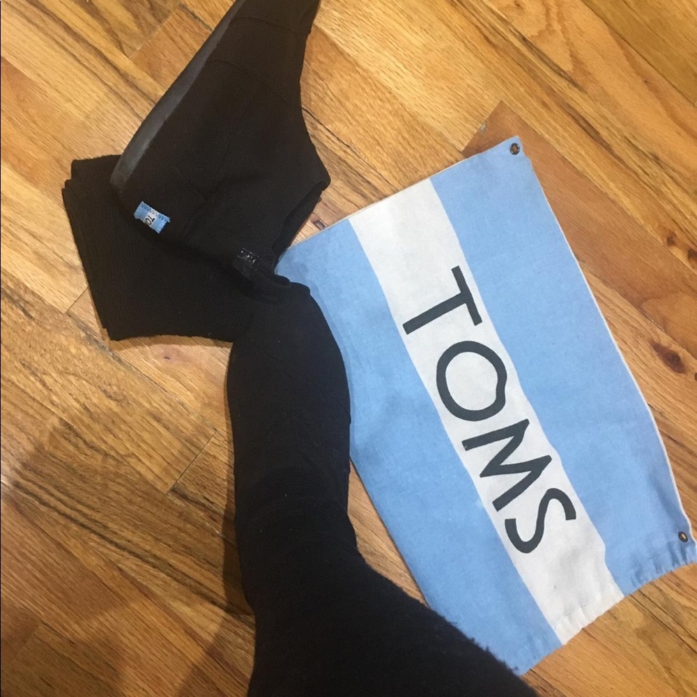 TOMS boots